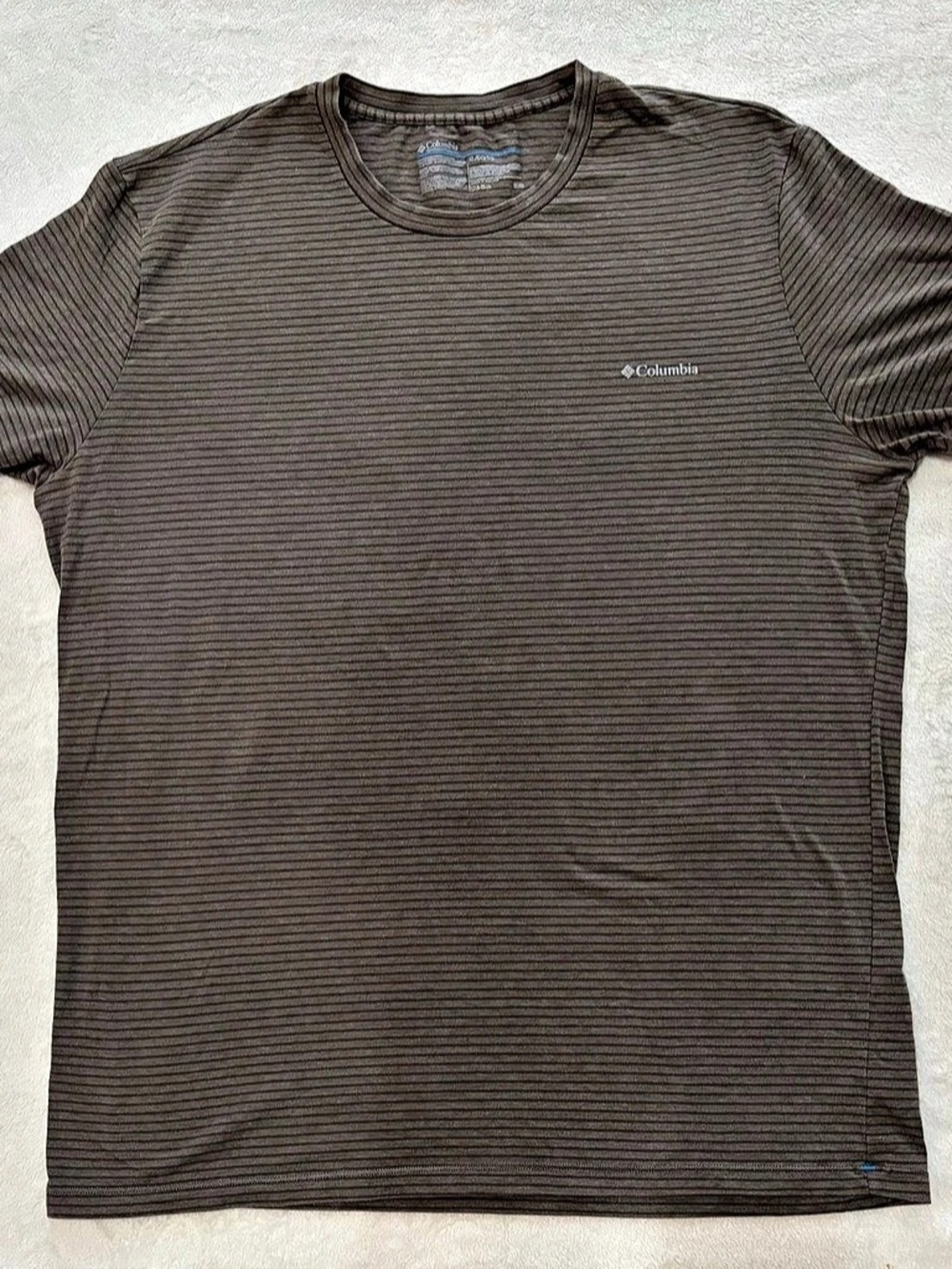 Columbia Mens XL Gray Micro Stripe Short Sleeve Crew Neck Tech Tee Shirt